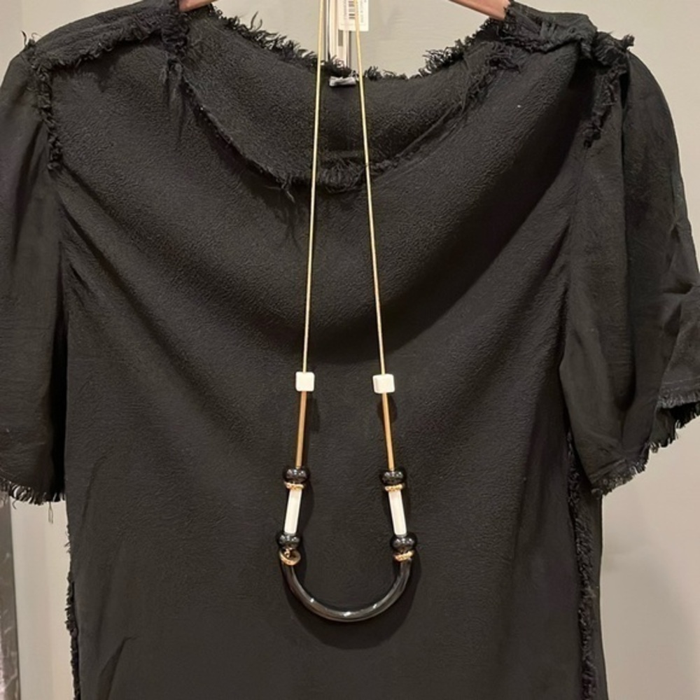 🇪🇸🐠NEW Trina Turk Zodiac Long Station Black & White Gold Plated Necklace